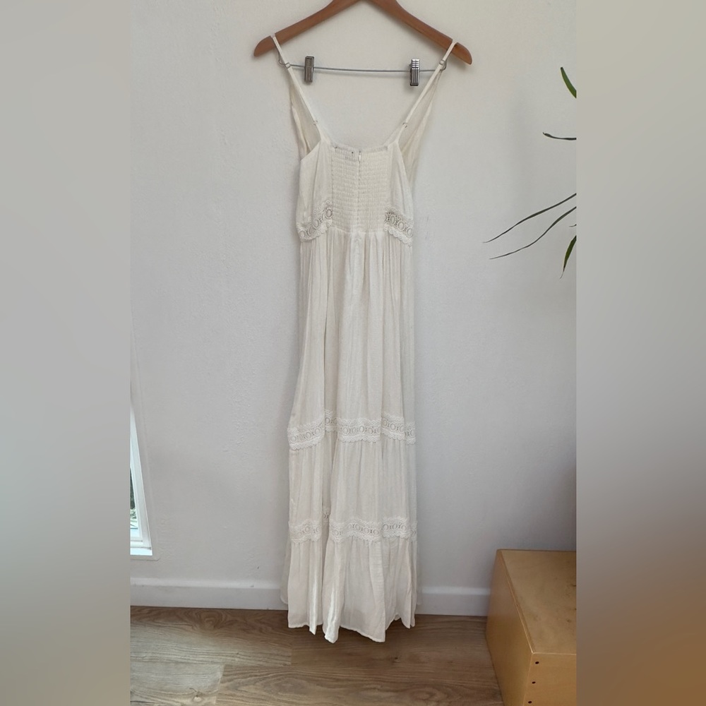 Vintage Style White Maxi Dress - Picture 3 of 4